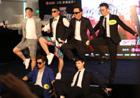 黃渤錄節(jié)目&ldquo;一路討飯&rdquo; 孫紅雷自夸遭起哄