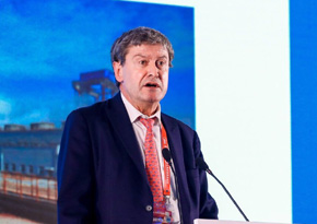 雷杰斯&middot;卡邁斯：推動(dòng)中國(guó)產(chǎn)業(yè)升級(jí)