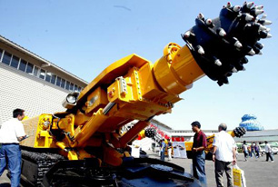 非制造業(yè)PMI勁升 全年經(jīng)濟達標(biāo)可期