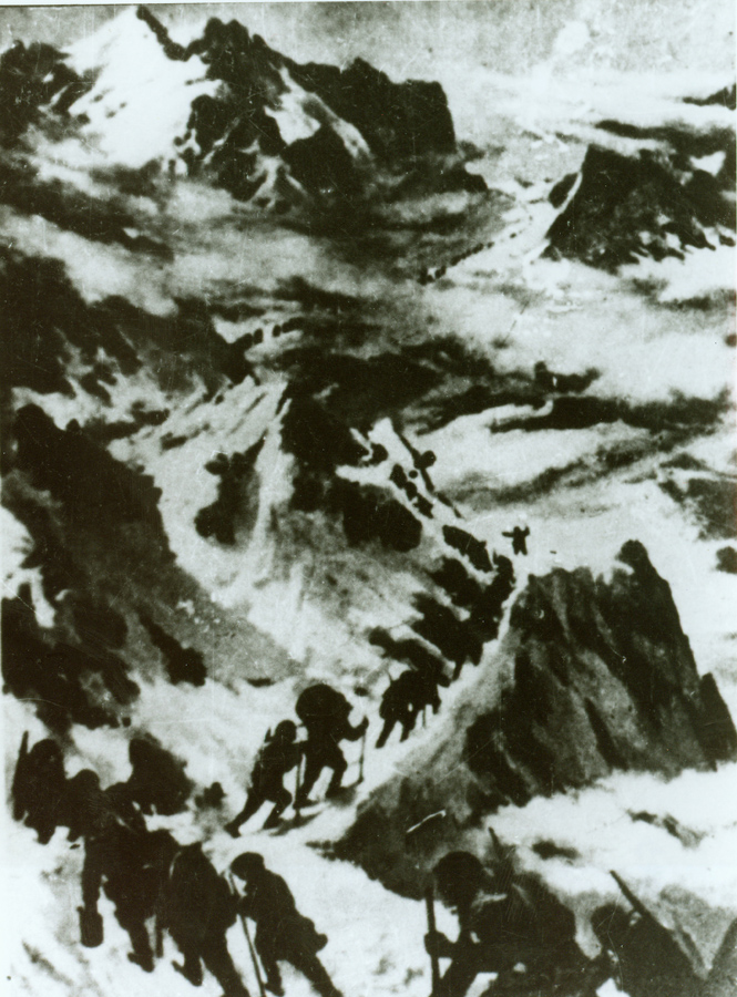 &uarr;資料圖片：紅軍過(guò)打鼓山。（圖片由陸軍第16集團(tuán)軍某紅軍團(tuán)提供）