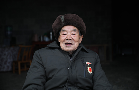 &ldquo;死守陣地，決不能后退一寸&rdquo;&mdash;&mdash;記抗美援朝老兵黃忠茂