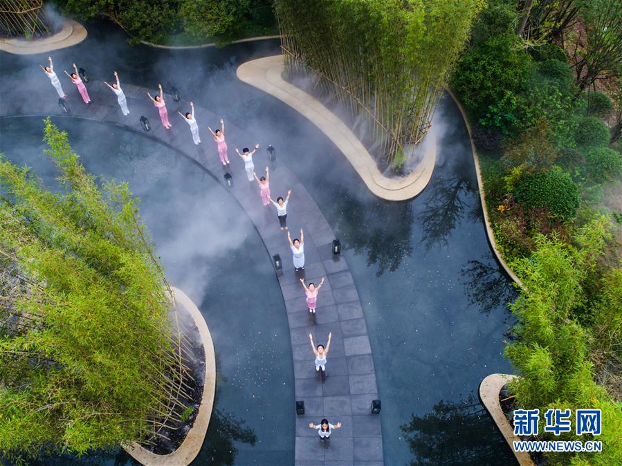 （十九大&middot;讀報告 話民生）（15）加快生態(tài)文明體制改革，建設美麗中國
