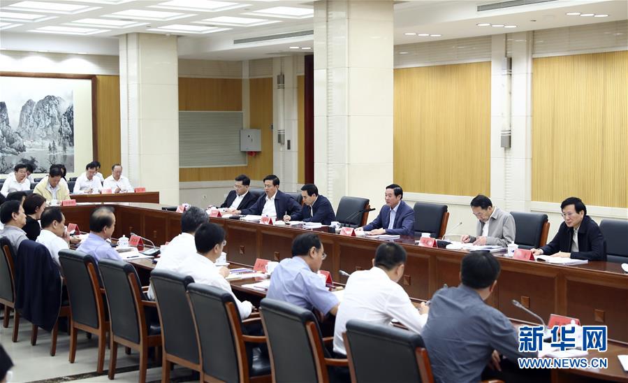 9月21日，中宣部在北京召開中央媒體駐外機(jī)構(gòu)外宣工作座談會(huì)。中共中央政治局委員、中央書記處書記、中宣部部長劉奇葆出席座談會(huì)并講話。新華社記者 謝環(huán)馳 攝 