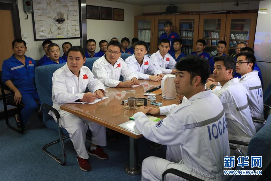 （十九大時(shí)光&middot;圖文互動(dòng)）（5）歷史性成就彪炳史冊(cè) 新時(shí)代藍(lán)圖催人奮進(jìn)&mdash;&mdash;來(lái)自基層蹲點(diǎn)現(xiàn)場(chǎng)的報(bào)道