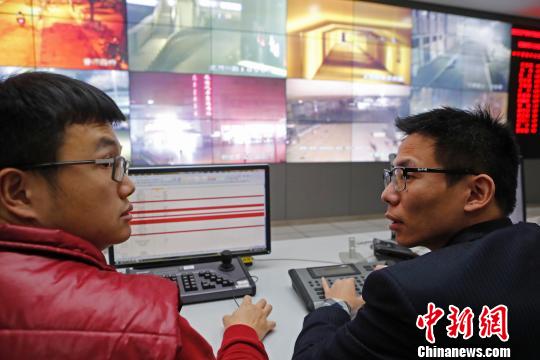 寒潮來襲上海加大對流浪、乞討等人員救助力度