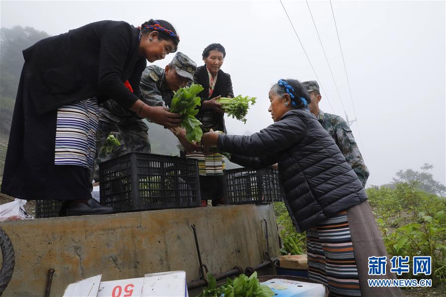（圖文互動(dòng)）（1）特寫：&ldquo;八一&rdquo;禮物，飛向云端哨所