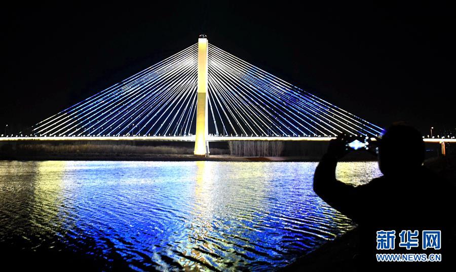 （在習近平新時代中國特色社會主義思想指引下&mdash;&mdash;新時代新作為新篇章&middot;圖文互動）（4）梗阻的&ldquo;血脈&rdquo;通了 彼此的心拉近了&mdash;&mdash;京津冀&ldquo;斷頭路&rdquo;打通記