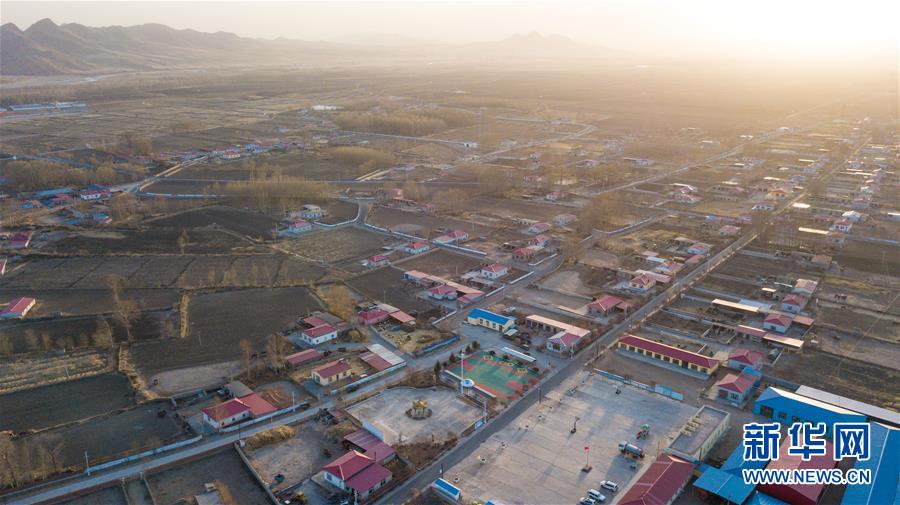 （壯麗70年&middot;奮斗新時代&middot;圖文互動）（4）情同一家，守望相助，共奔小康&mdash;&mdash;內蒙古興安盟巴彥敖包嘎查民族團結見聞