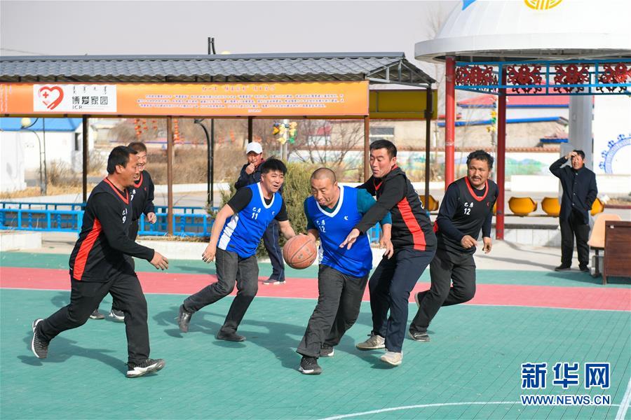 （壯麗70年&middot;奮斗新時代&middot;圖文互動）（5）情同一家，守望相助，共奔小康&mdash;&mdash;內蒙古興安盟巴彥敖包嘎查民族團結見聞