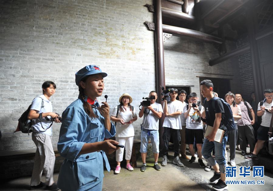 （壯麗70年&middot;奮斗新時(shí)代&mdash;&mdash;記者再走長(zhǎng)征路&middot;圖文互動(dòng)）（2）不朽的紅色雄鷹&mdash;&mdash;人民軍隊(duì)航空先驅(qū)馮達(dá)飛的故事