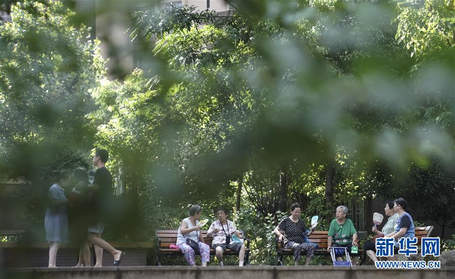 （習(xí)近平的民生關(guān)切事&middot;圖文互動(dòng)）（6）為了夢圓安居，創(chuàng)造幸福生活&mdash;&mdash;習(xí)近平總書記牽掛的民生事之&ldquo;住有所居&rdquo;篇