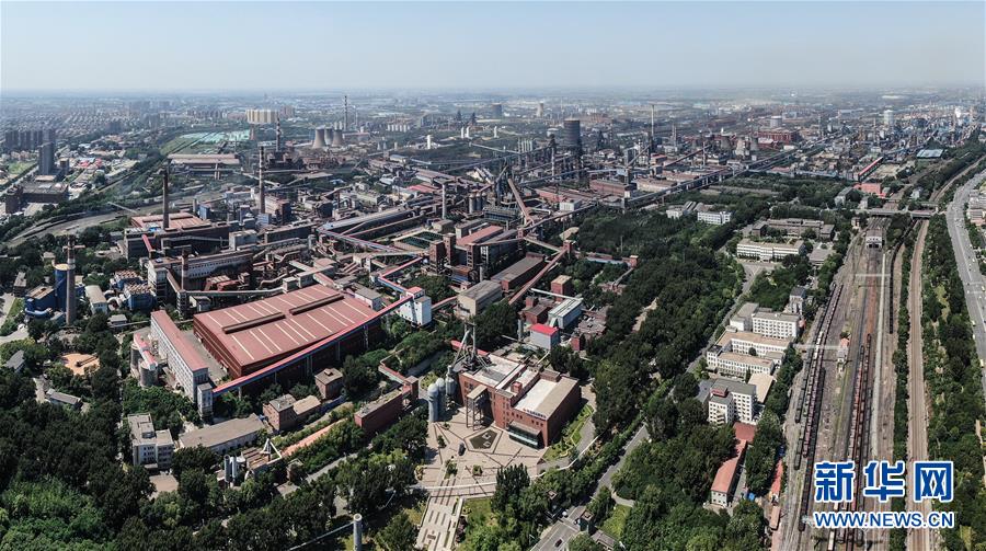 （壯麗70年&middot;奮斗新時(shí)代&mdash;&mdash;共和國(guó)發(fā)展成就巡禮&middot;圖文互動(dòng)）（3）共和國(guó)&ldquo;工業(yè)長(zhǎng)子&rdquo;遼寧：遼海潮涌逐浪高 