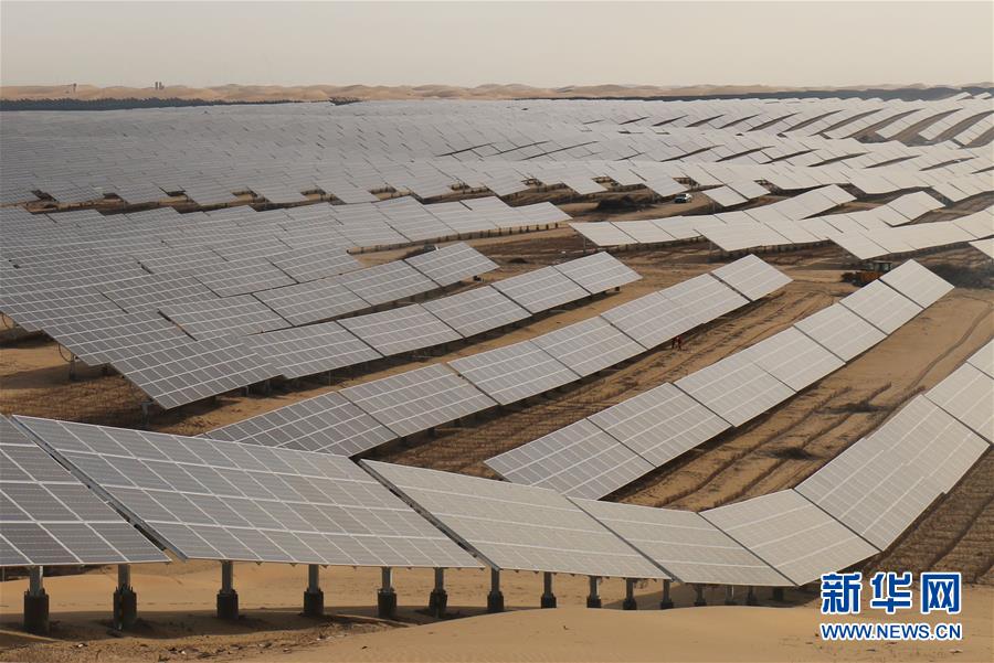 （在習(xí)近平新時(shí)代中國特色社會(huì)主義思想指引下&mdash;&mdash;新時(shí)代新作為新篇章&middot;總書記關(guān)切高質(zhì)量發(fā)展&middot;圖文互動(dòng)）（3）從一粒沙看不斷擴(kuò)大的中國綠色版圖