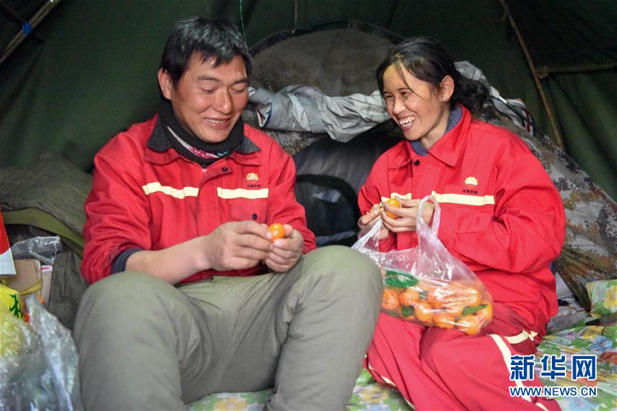 （新春走基層&middot;圖文互動(dòng)）（7）寒冬里，&ldquo;沙漠玫瑰&rdquo;猶自綻放