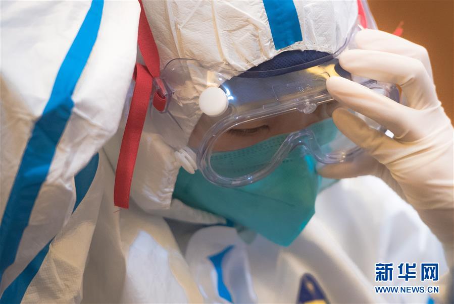 （新華全媒頭條&middot;圖文互動）（5）凡人亦英雄&mdash;&mdash;連線一線醫(yī)護人員