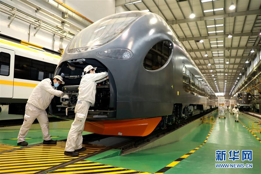 （圖文互動）（6）吃粉擼串，商圈&ldquo;打卡&rdquo;，動車出廠&mdash;&mdash;湖南&ldquo;標簽&rdquo;復蘇記