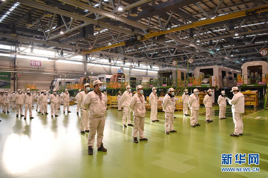 （圖文互動）（7）吃粉擼串，商圈&ldquo;打卡&rdquo;，動車出廠&mdash;&mdash;湖南&ldquo;標簽&rdquo;復蘇記