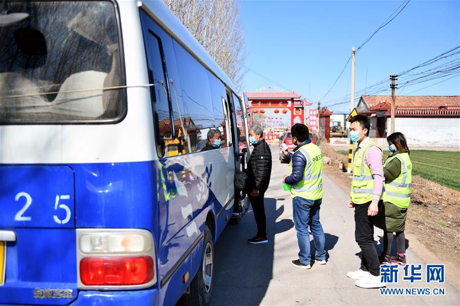 (新華全媒頭條·圖文互動(dòng))(5)暢通復(fù)工復(fù)產(chǎn)“生命線”——全國恢復(fù)正常交通運(yùn)輸秩序