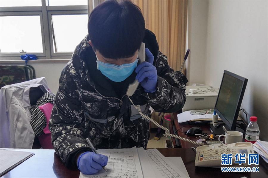 （一線抗疫群英譜&middot;圖文互動）（2）大學生志愿者譚藝西：在武漢，我和媽媽共戰(zhàn)&ldquo;疫&rdquo;