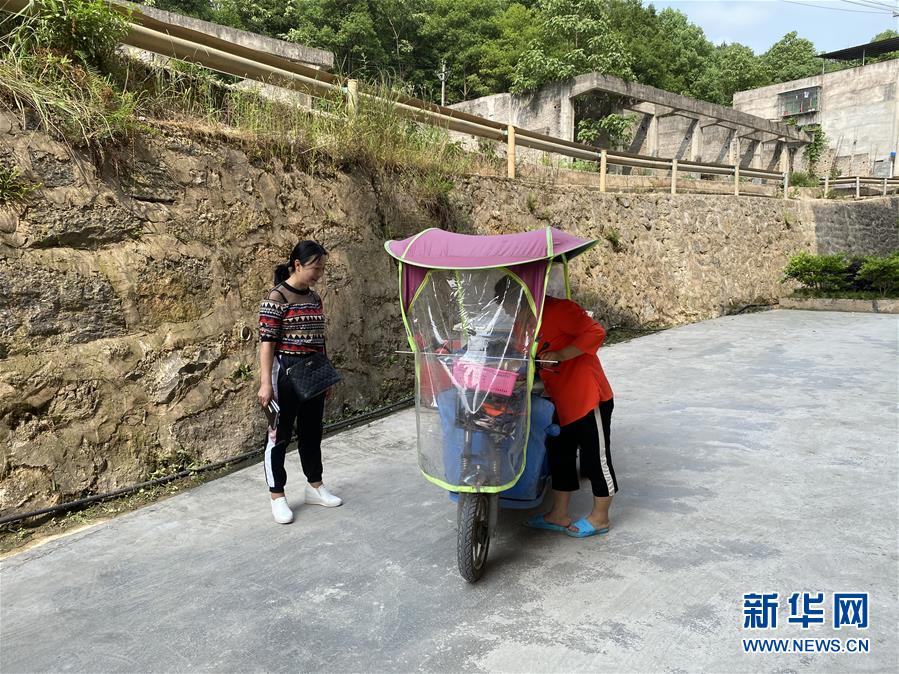 (決戰(zhàn)決勝脫貧攻堅(jiān)·圖文互動(dòng))(3)三個(gè)土家女人見(jiàn)證一口刀村搬遷史