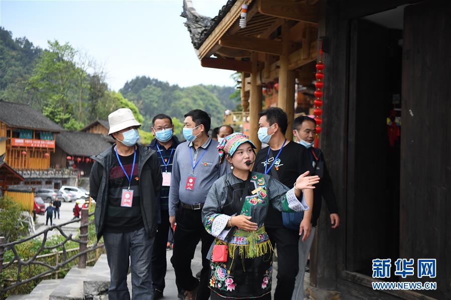 （新華全媒頭條&middot;圖文互動）（8）初夏，循著總書記的腳步探訪產(chǎn)業(yè)扶貧新事