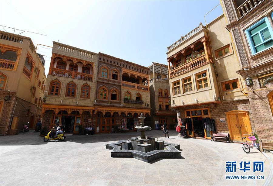 （決戰(zhàn)決勝脫貧攻堅(jiān)&middot;聚焦&ldquo;三區(qū)三州&rdquo;&middot;圖文互動(dòng)）（9）&ldquo;古老&rdquo;和田展現(xiàn)新時(shí)尚