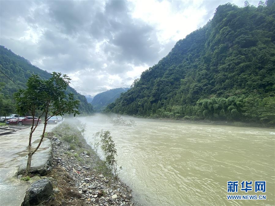 （防汛抗洪&middot;圖文互動）（1）山洪襲來前，澧水河畔大轉(zhuǎn)移