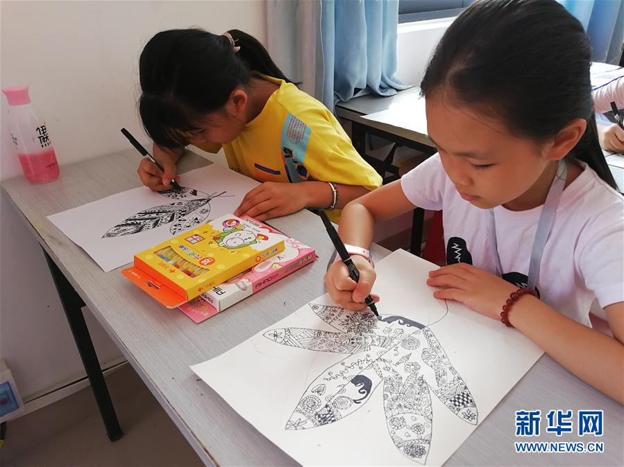 （特別的暑期生活&middot;圖文互動）（1）她們的愿望，在這個假期實現(xiàn)&mdash;&mdash;廣西隆安易地扶貧搬遷安置區(qū)暑期見聞