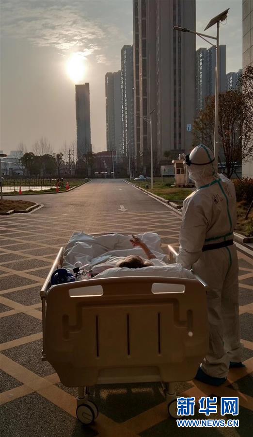 （新華全媒頭條&middot;圖文互動(dòng)）（3）奮斗結(jié)碩果，再寫(xiě)新篇章&mdash;&mdash;寫(xiě)在共和國(guó)71周年華誕之際