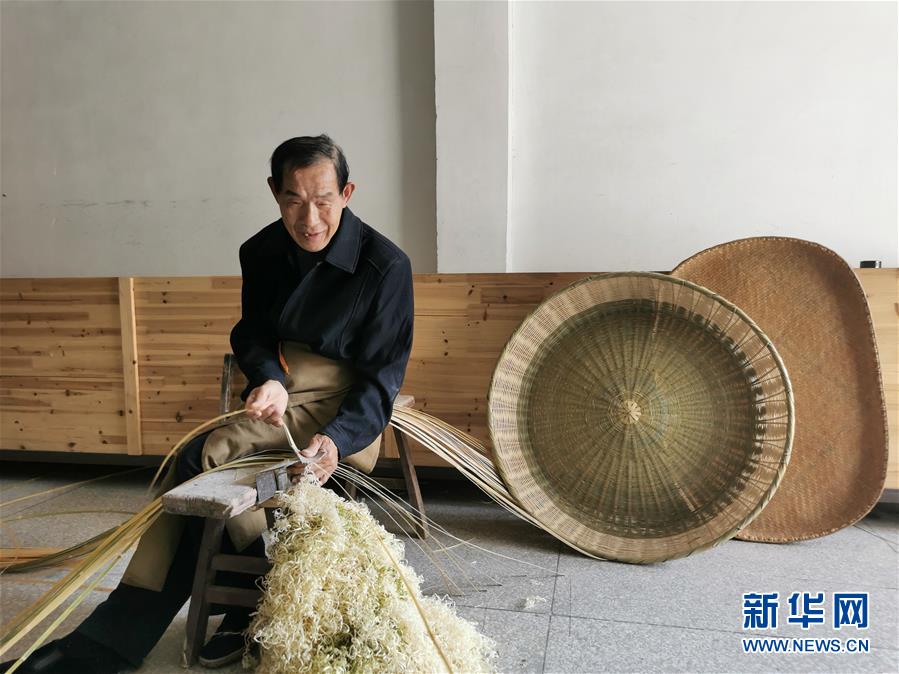 （決戰(zhàn)決勝脫貧攻堅(jiān)&middot;圖文互動）（4）咬定&ldquo;茶&rdquo;山不放松&mdash;&mdash;安徽大別山區(qū)石佛村依靠茶產(chǎn)業(yè)脫貧致富見聞