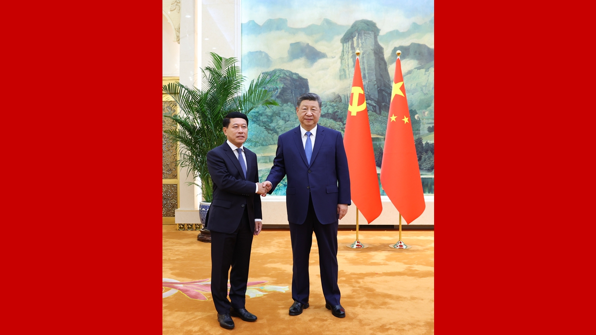 習(xí)近平會(huì)見(jiàn)老撾人民革命黨中央總書(shū)記、國(guó)家主席特使沙倫賽