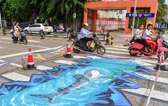 &ldquo;海洋世界&rdquo;3D立體斑馬線亮相?？? />  
<div>“海洋世界”3D立體斑馬線亮相?？?/div>
</a> 
</div>
<div   id=