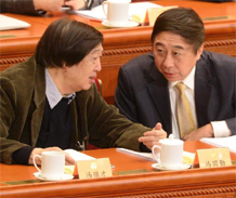 馮鞏、馮驥才出席政協(xié)全體會議