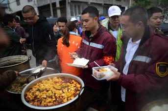 生活，依然在繼續(xù)