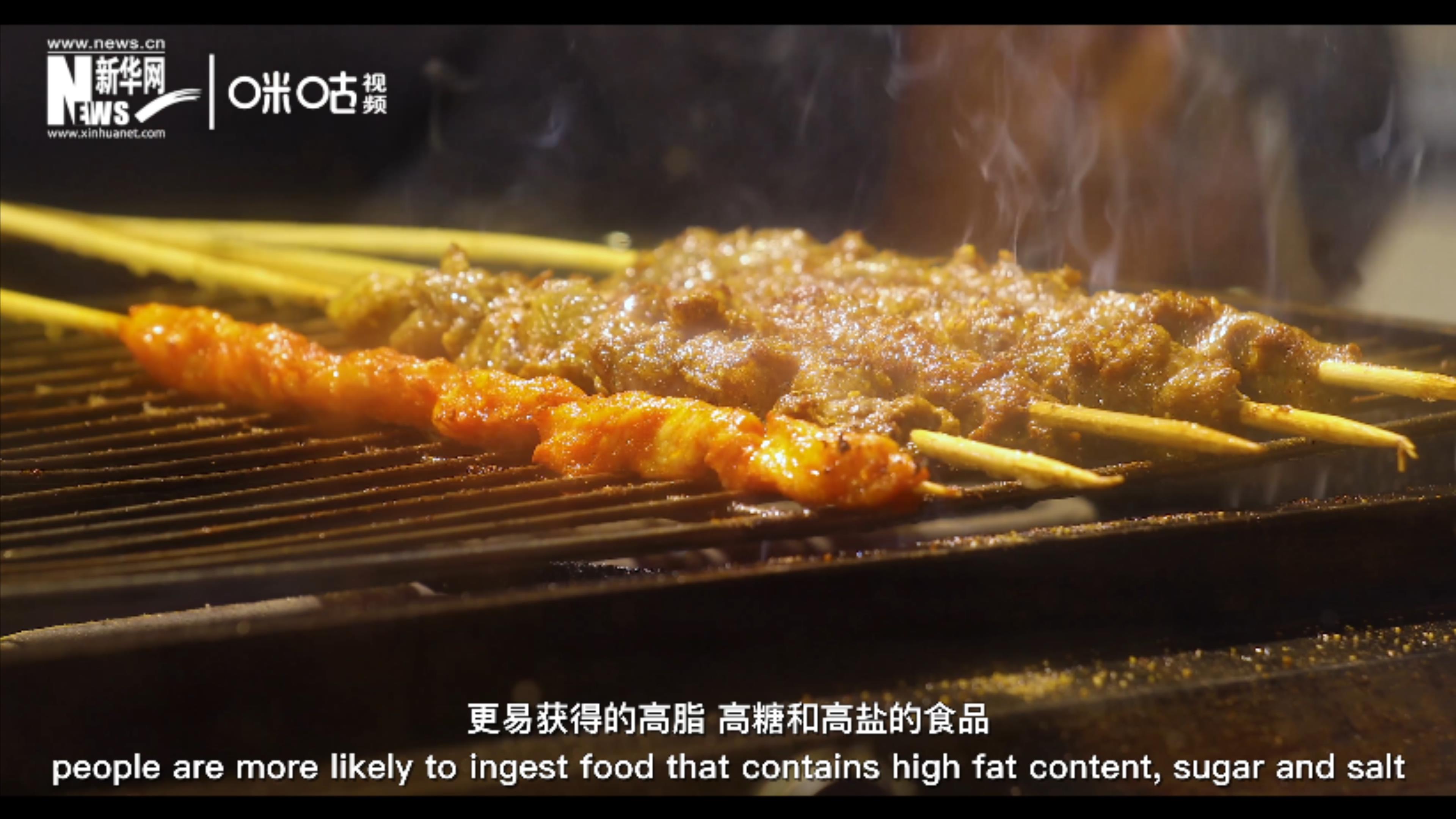 營(yíng)養(yǎng)欠缺、過(guò)度或不平衡是導(dǎo)致肥胖的原因之一