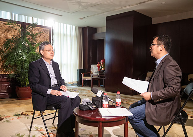 充分調(diào)動信貸、債券、股權(quán)、理財、信托、保險等各類金融資源