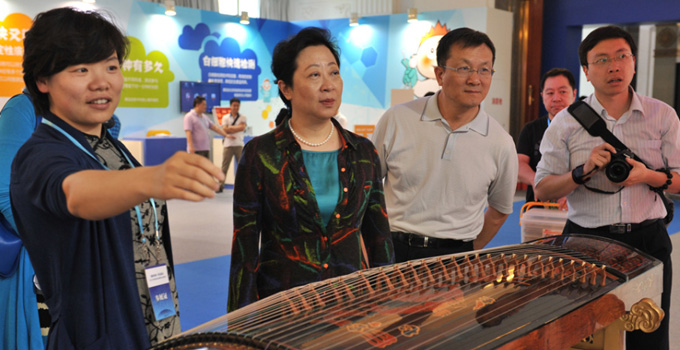 北京市市科委主任閆傲霜、副主任朱世龍檢查2015年科技周主場籌備工作