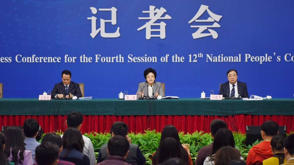 李斌、馬曉偉和王培安答記者問(wèn)