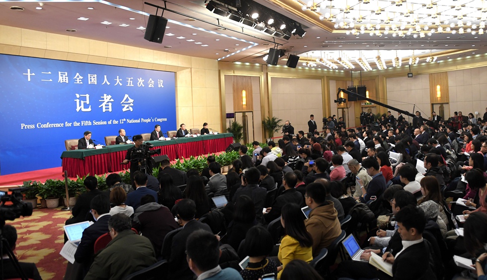 國(guó)家發(fā)改委就&ldquo;經(jīng)濟(jì)社會(huì)發(fā)展與宏觀調(diào)控&rdquo;答問