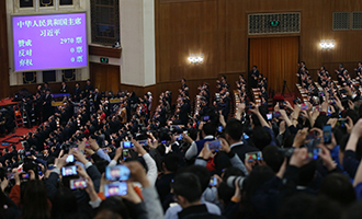 習(xí)近平全票當(dāng)選為國家主席、中央軍委主席