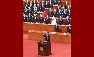 習(xí)近平當(dāng)選國家主席、中央軍委主席