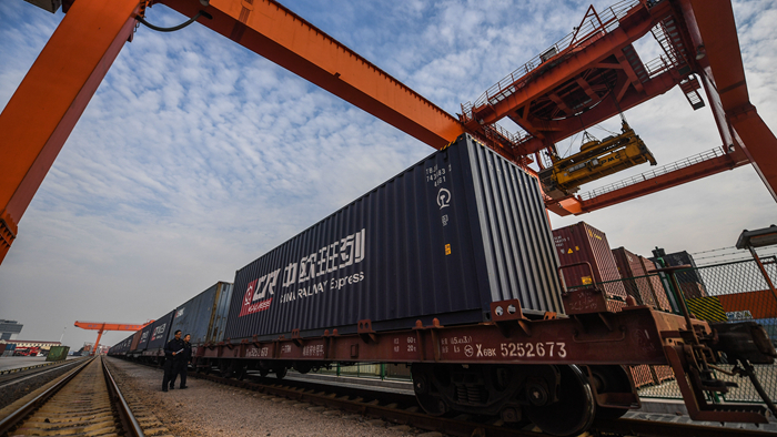 新華微評(píng)&middot;學(xué)習(xí)筆談：這個(gè)&ldquo;世界市場(chǎng)&rdquo;，潛力硬核！