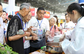 中國（潛江）國際龍蝦&middot;蝦稻產(chǎn)業(yè)博覽會(huì)