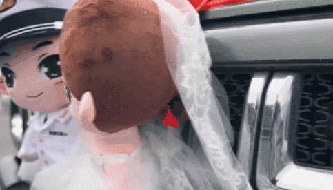 乘風(fēng)破浪來娶你！海軍某部30對新人舉行集體婚禮