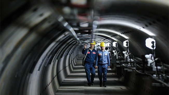 新春走基層丨&ldquo;機(jī)器人&rdquo;保供電？這個(gè)春節(jié)很有科技范兒！