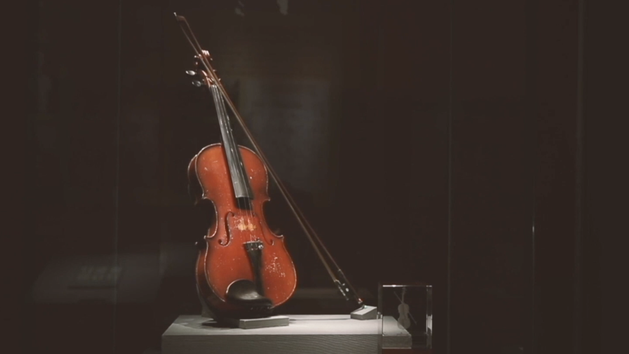 紅色百寶 奮斗百年丨第16集：一把琴，一個人，一首歌