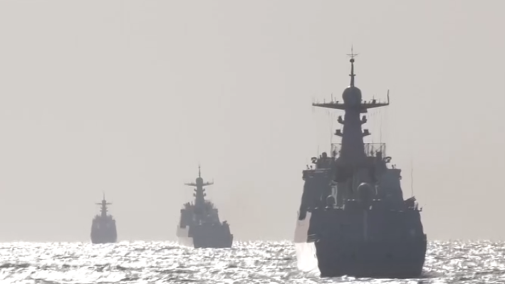 北部戰(zhàn)區(qū)海軍某艦艇訓練中心：聚焦實戰(zhàn)！8艘新型艦艇連續(xù)多天開展海上訓練