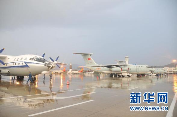 （搜尋馬航370航班&middot;圖文互動）（3）中國空軍3架運輸機抵達馬來西亞 將展開海外搜救行動 