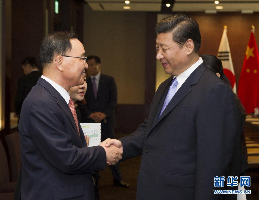 7月4日，國(guó)家主席習(xí)近平在首爾會(huì)見韓國(guó)總理鄭烘原。 新華社記者謝環(huán)馳攝  