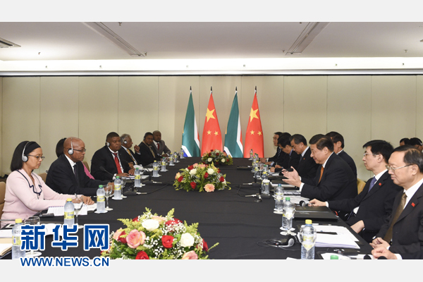 7月14日，國家主席習(xí)近平在巴西福塔萊薩會見南非總統(tǒng)祖馬。新華社記者 李學(xué)仁 攝